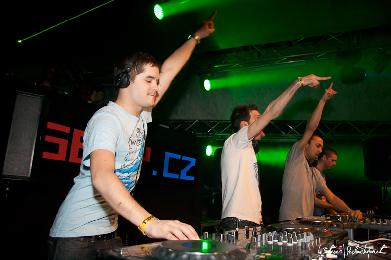 LET IT ROLL - Pátek 25. 2. 2011